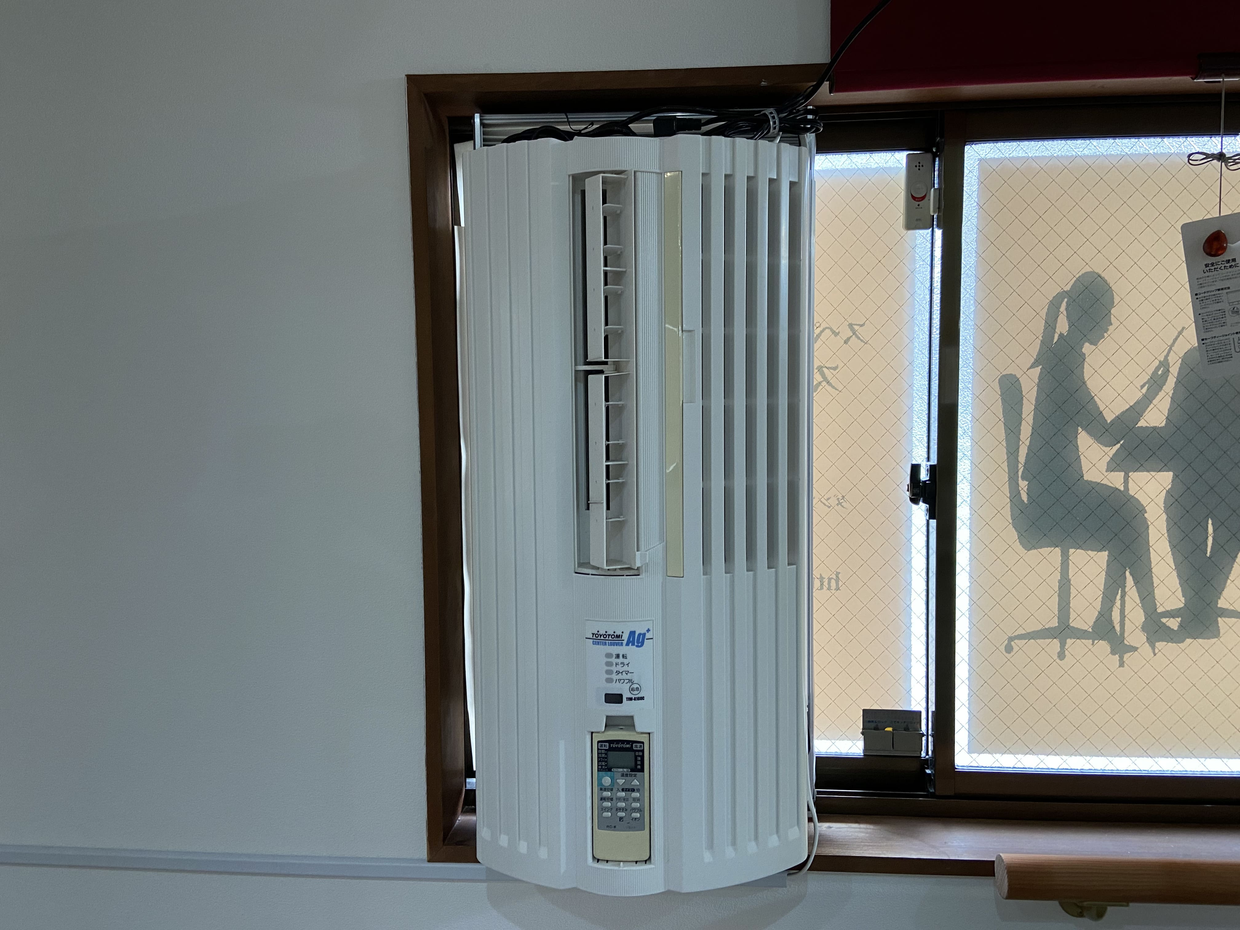 窓エアコン